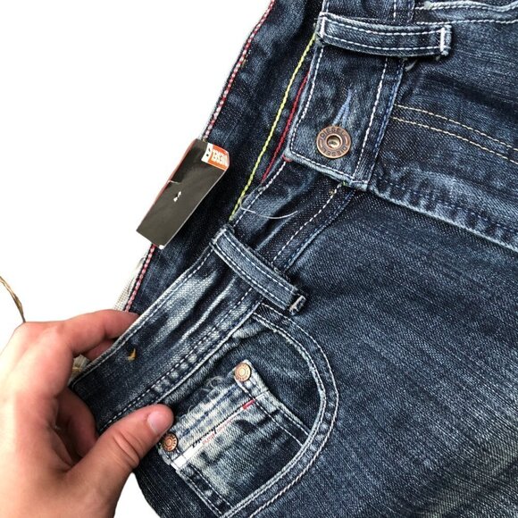 Brand New VINTAGE 2001 Diesel Jeans Size 32 Blue - Picture 6 of 8